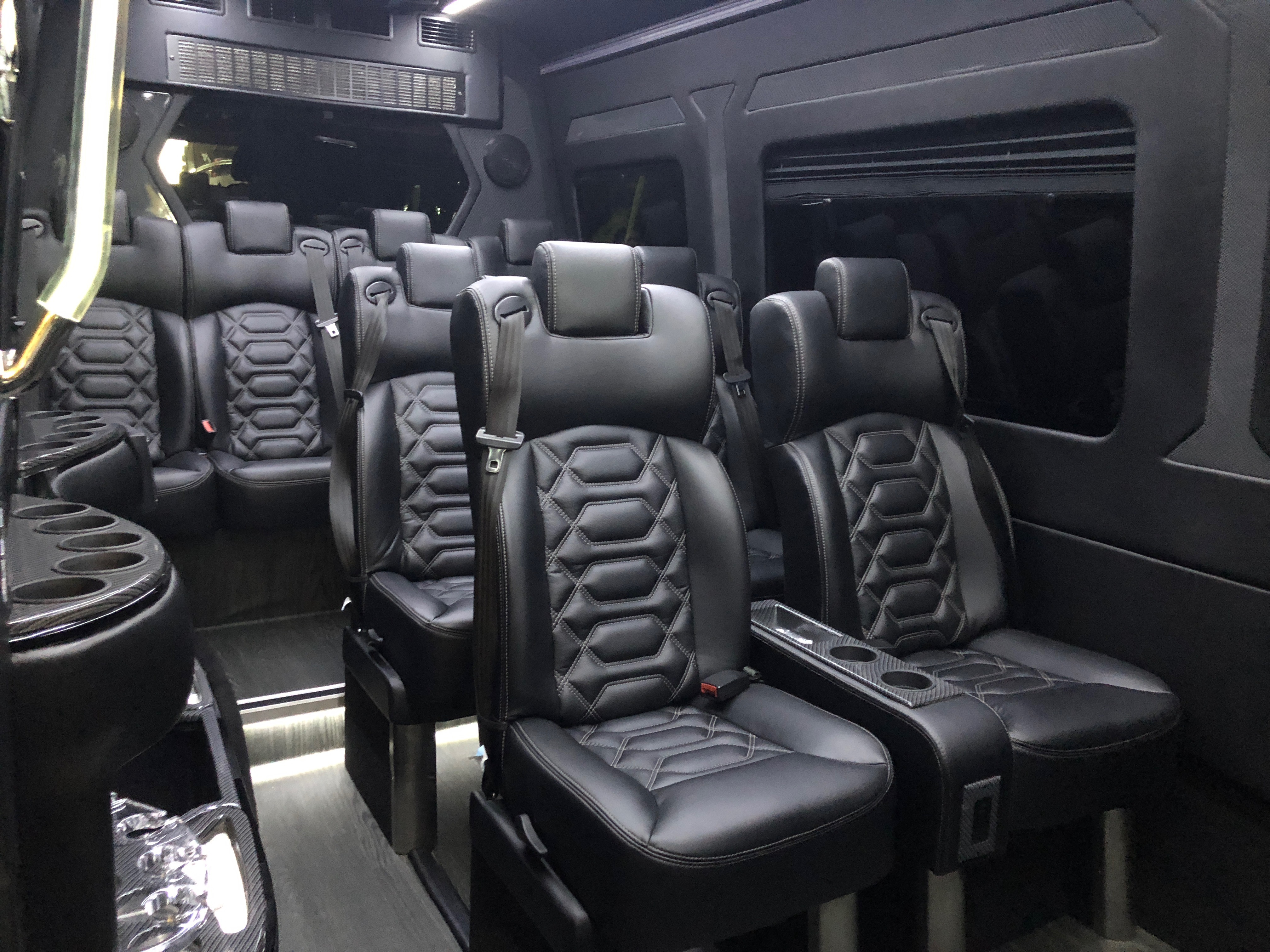 10 passenger sprinter van